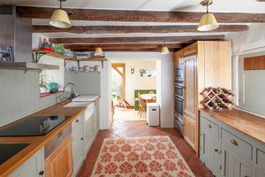 Kitchen- click for photo gallery